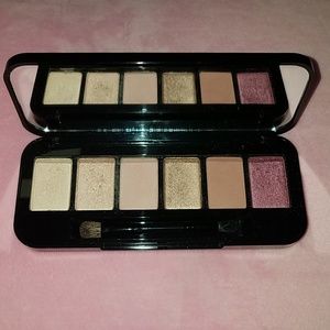 Buxom Dolly's Wild Side Eyeshadow Palette